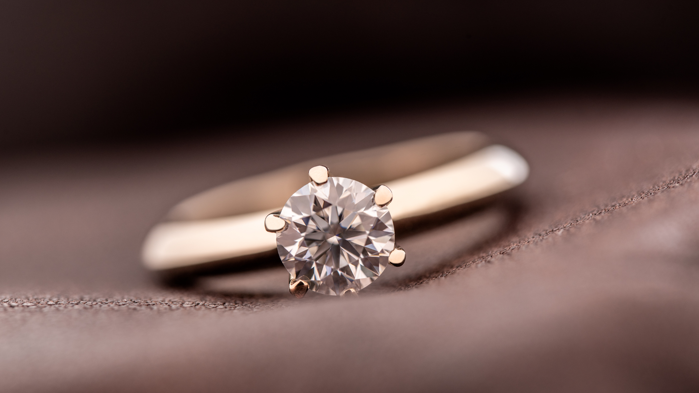 Round Engagement Rings