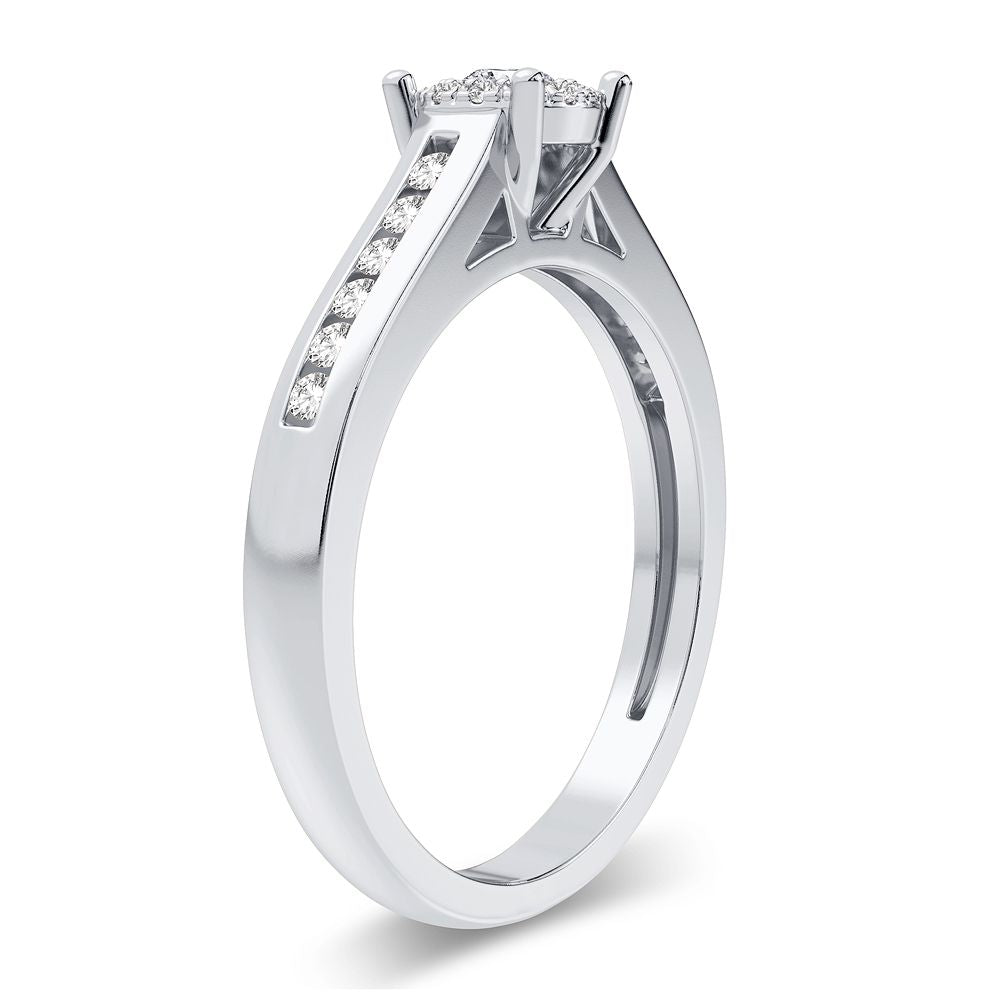 Luminous 14k White Gold Lab Diamond Engagement Ring (0.35CT)