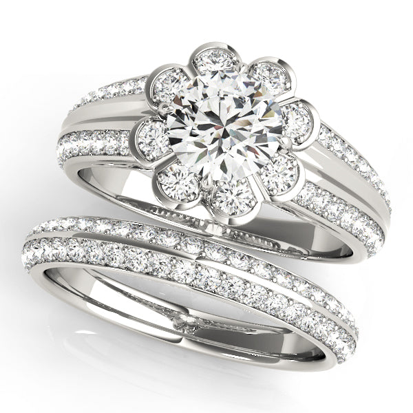 18K White Gold Round Diamond Halo Engagement Ring