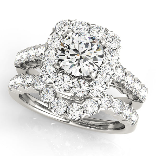 18K White Gold Round Diamond Halo Engagement Ring