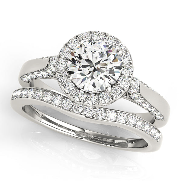 18K White Gold Round Diamond Halo Engagement Ring