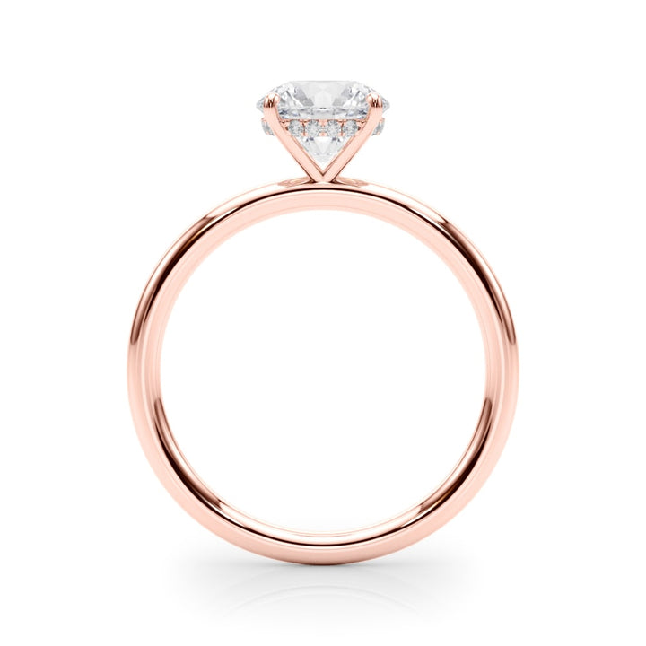ENGAGEMENT RING ROUND CENTER