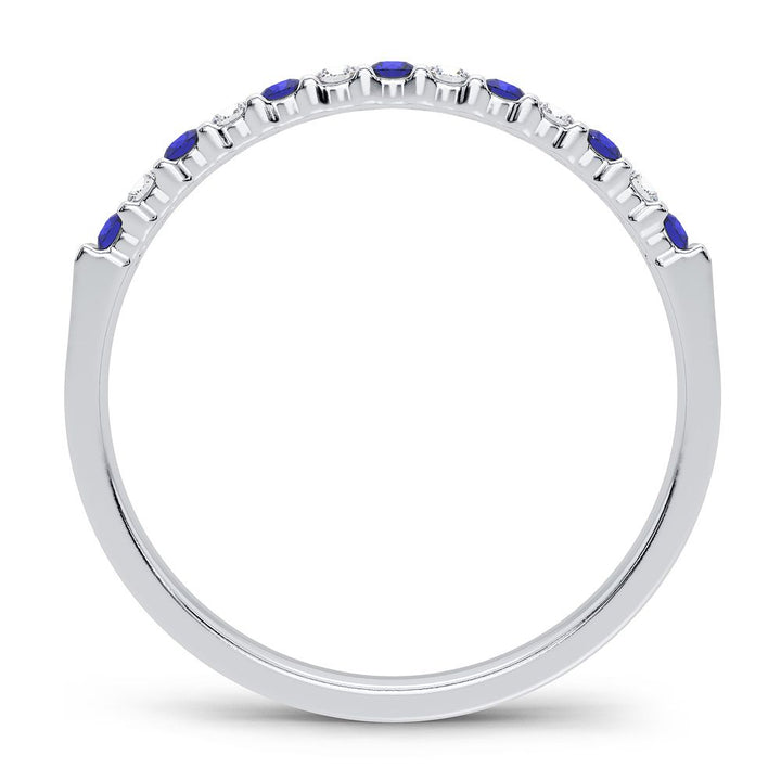 Chic 14k White Gold 0.10CT Lab Diamond Womens Slim Band