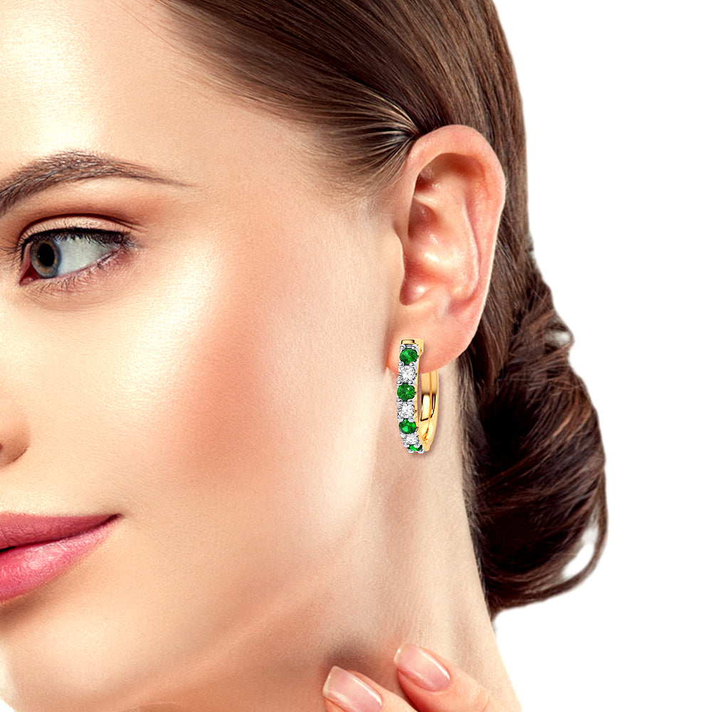 Chic 14K Yellow Gold Lab Diamond Stud Earrings