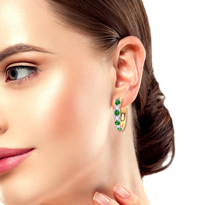 Chic 14K Yellow Gold Lab Diamond Stud Earrings