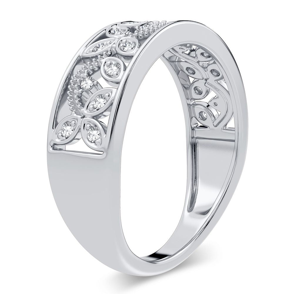 Chic 14k White Gold Lab Diamond Womens Fashion Band
