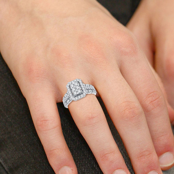 Chic 14k White Gold Lab Diamond Fashion Ring - 0.50CT