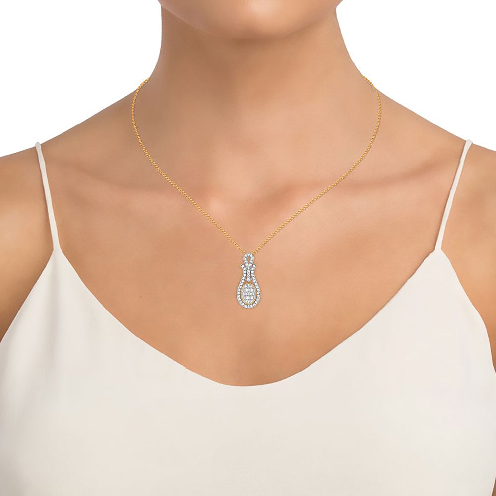 Chic 14K Yellow Gold 0.50CT Lab Diamond Womens Pendant