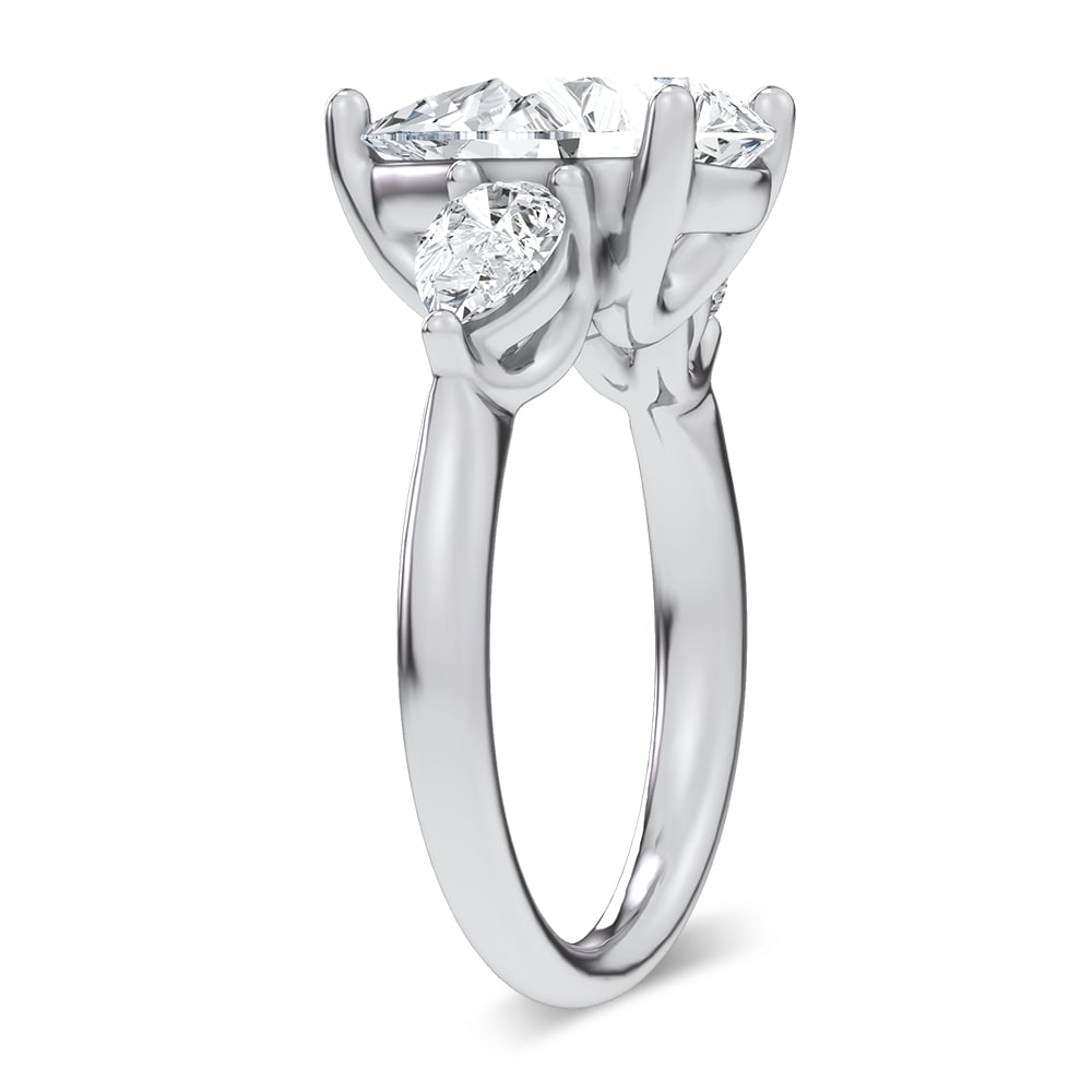 14K 3.80CT DIAMOND RING