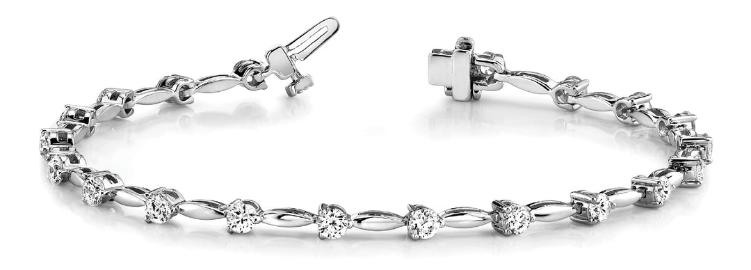 14K White Gold Diamond Fashion Bracelet