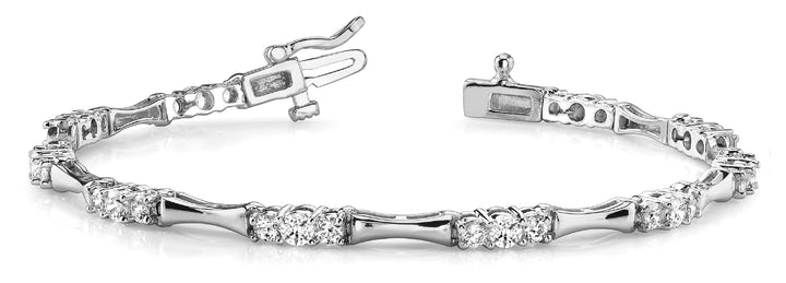 18K White Gold Round Diamond Fashion Bracelet