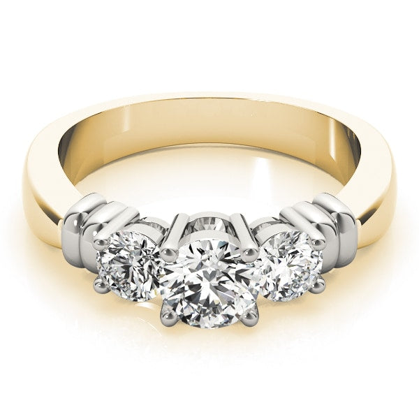 ENGAGEMENT RINGS 3 STONE ROUND