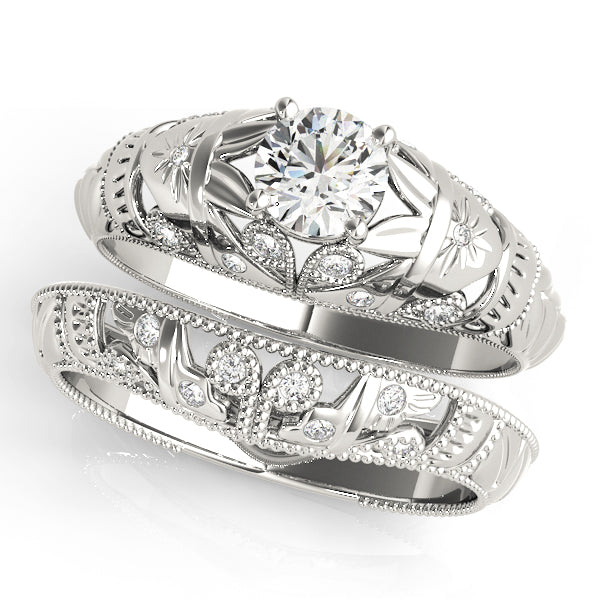 Platinum White Round Diamond Vintage Ring