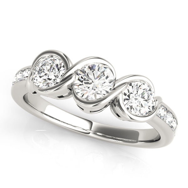 ENGAGEMENT RINGS 3 STONE ROUND