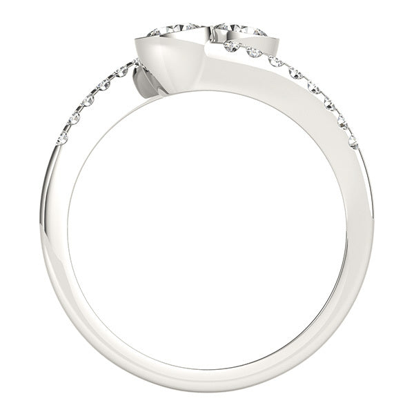 18K White Gold Multi-Diamond Fashion Ring