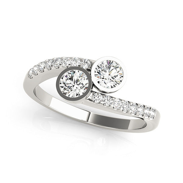 Platinum White Multi-Diamond Fashion Ring
