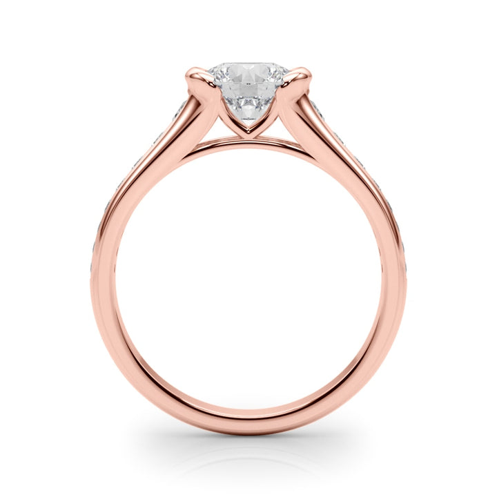 ENGAGEMENT RING ROUND CENTER