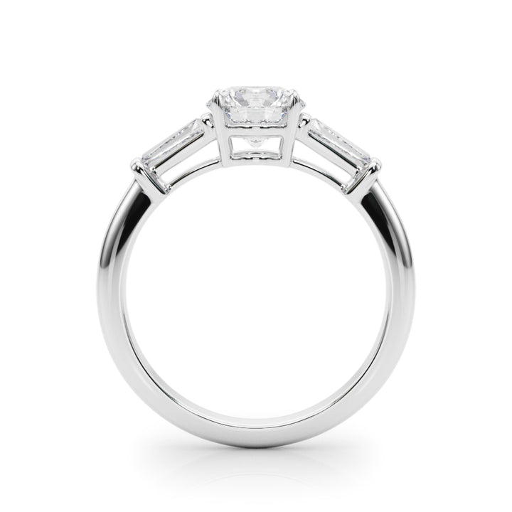 18K White Gold Round Diamond Engagement Ring