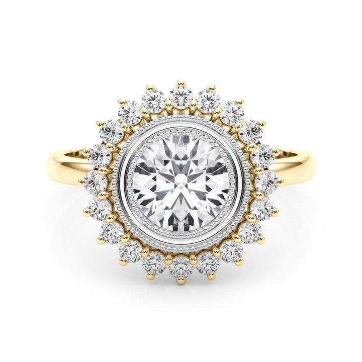 ENGAGEMENT RING ROUND CENTER