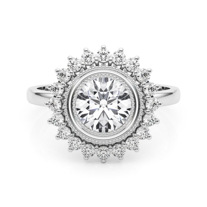 ENGAGEMENT RING ROUND CENTER